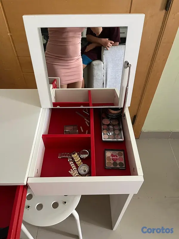 muebles y colchones - Vanity makeup 3
