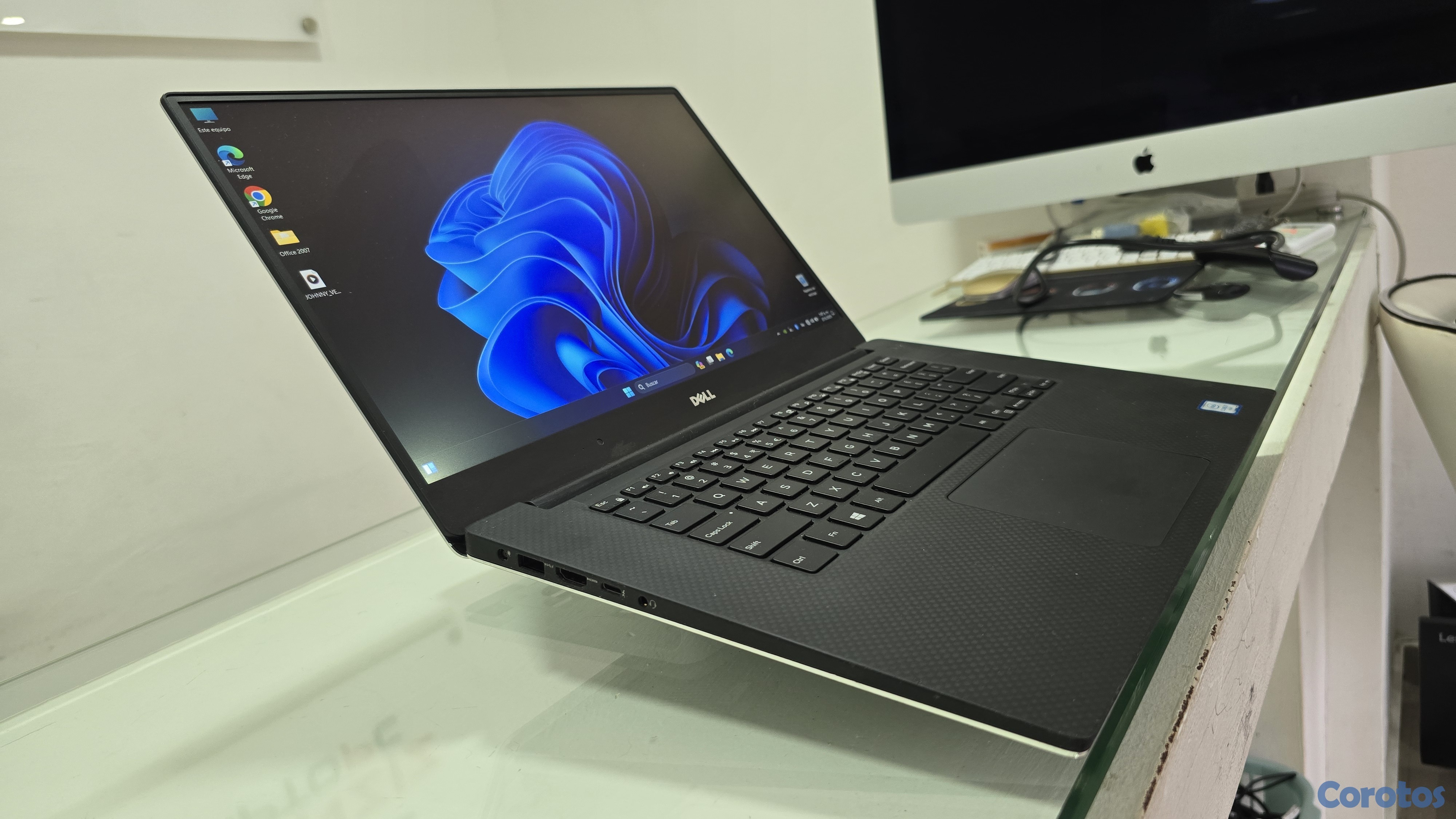 computadoras y laptops - Dell xps 15 Pulg Core i7 Ram 16gb ddr4 Disco 256gb Nvidea Gtx 960m 10gb  2