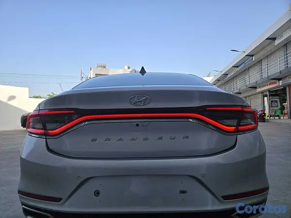 carros - HYUNDAI GRANDEUR 2018 GRIS 7