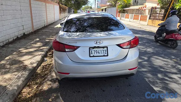 carros - vehiculo en buen estado 3