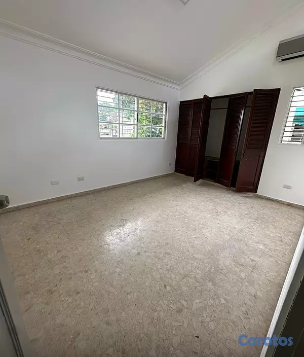 oficinas y locales comerciales - se alquila casa  3