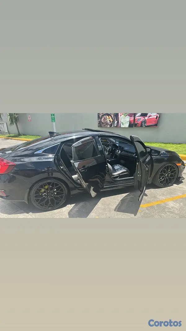 carros - Honda civic 2019 EX-T en perfectas condiciones 

Gomas nuevas 
Aire 10/10 
 12