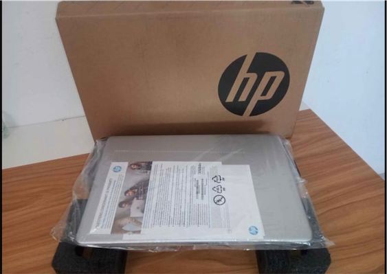 computadoras y laptops - Laptop HP Nueva, Pantalla de 17,3 Pulg. Core I5 10th Gen, 8GB DDR4, 256GB SSD