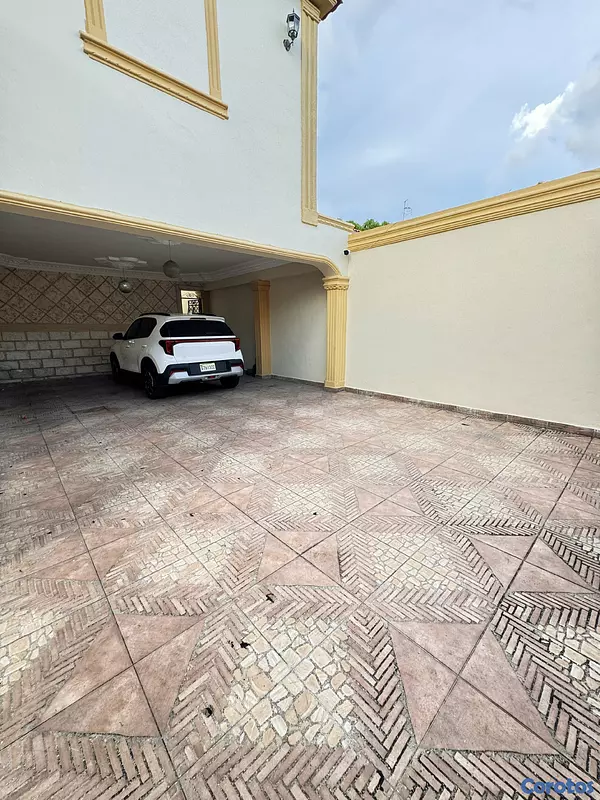 casas - venta de Mansión próximo a la avenida España con 1000mts y piscina súper grande  3