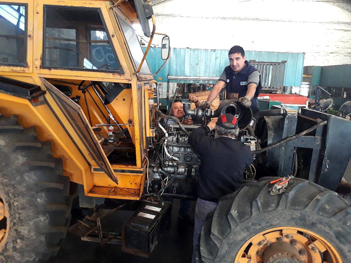 empleos disponibles - Mecanico de Tractores Agricolas 