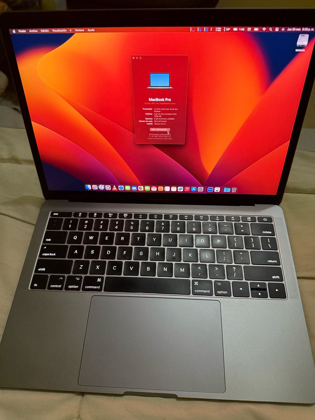 computadoras y laptops - MacBook Pro 2017 2.3 ghz dual core i5 oportunidad