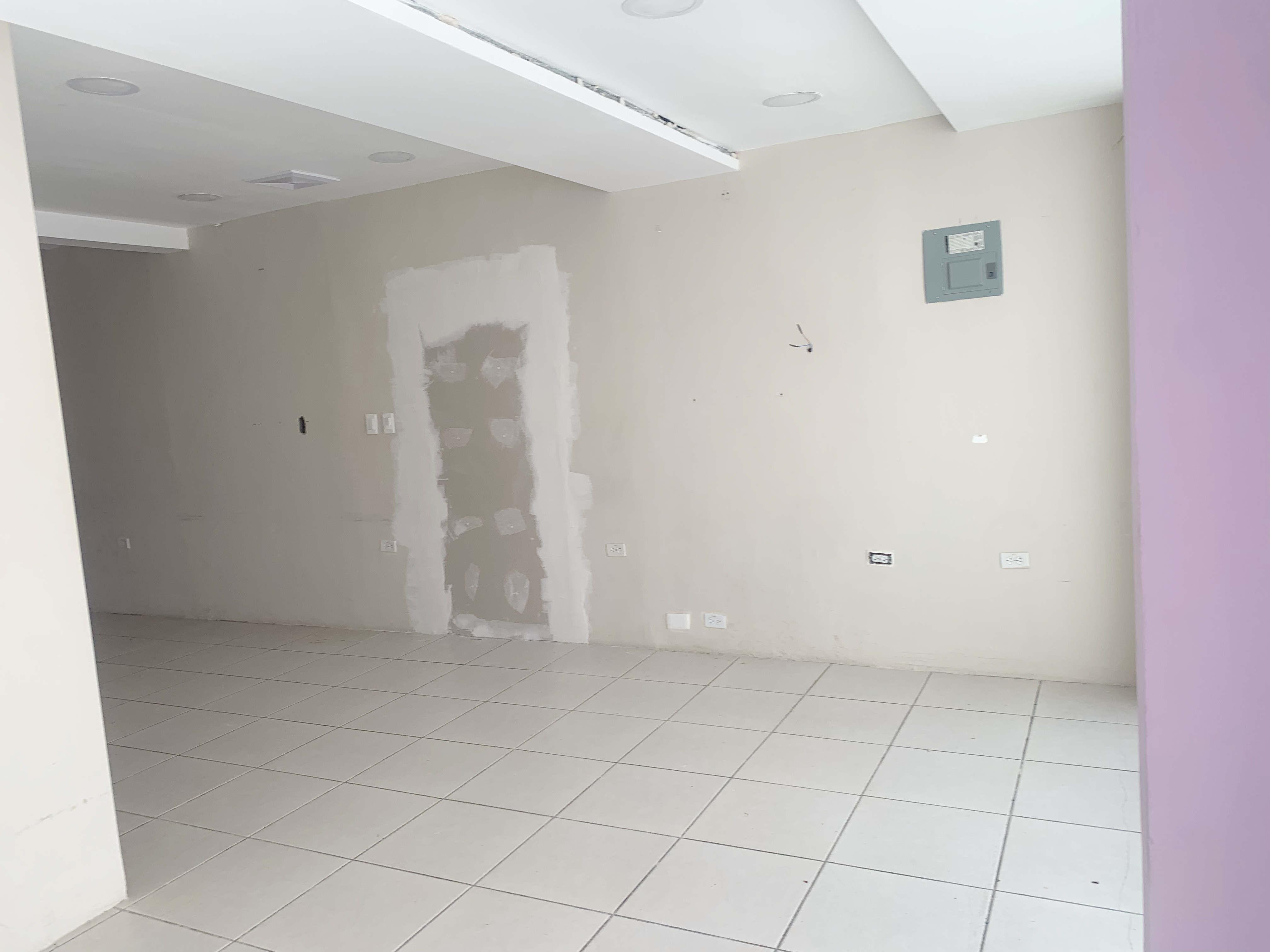 oficinas y locales comerciales - Local en los prados  6