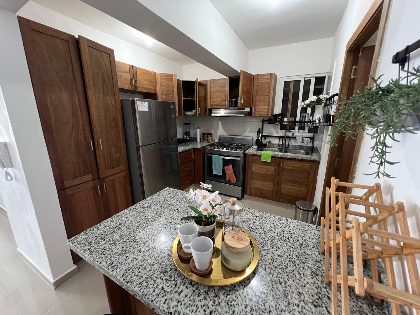 apartamentos - Arroyo Hondo
Alquilo apartamento  amueblado de 2 habi en Arroyo Hondo USD$1,200 0