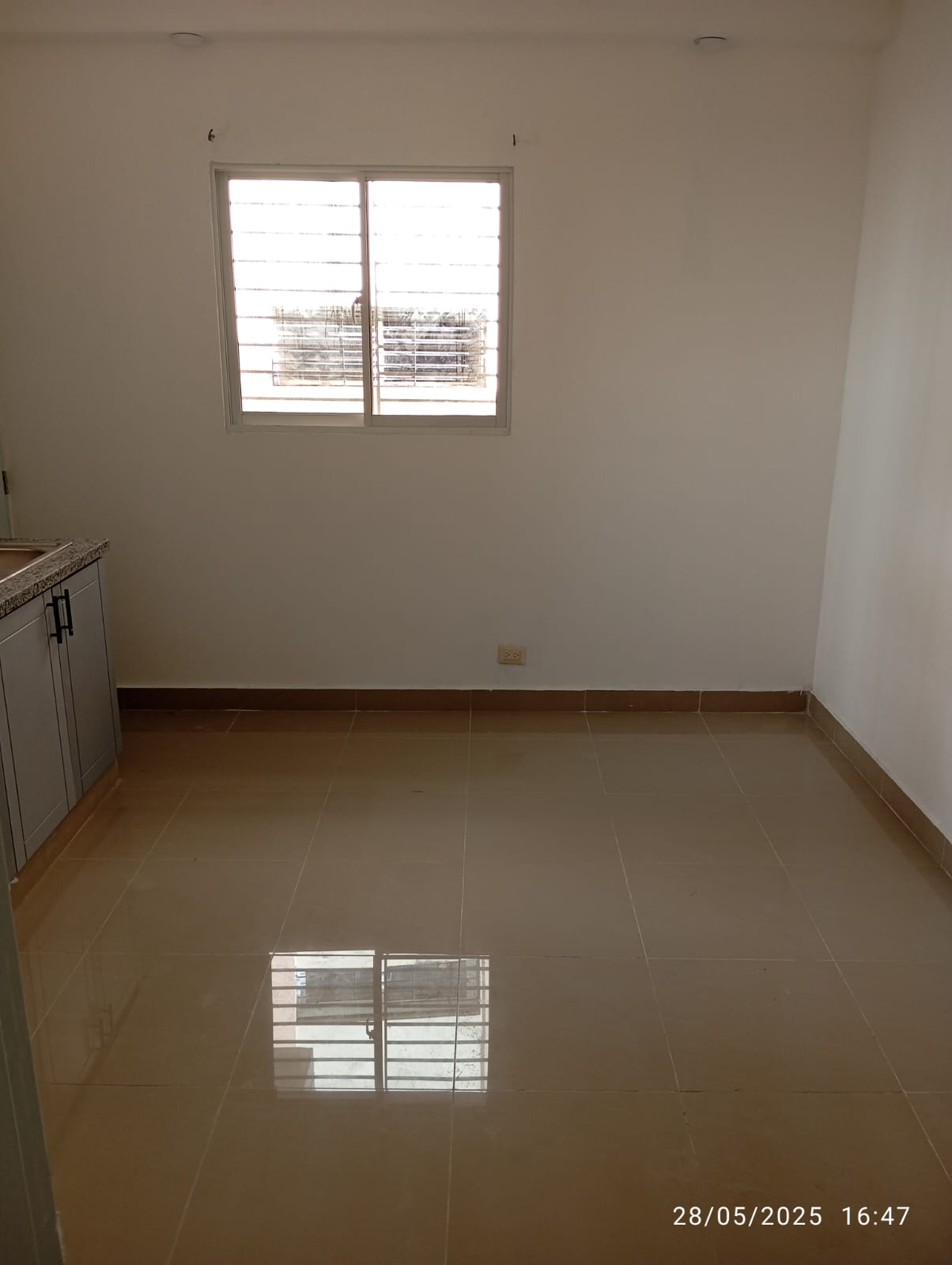 apartamentos - Alquiler Apartamento de 1 Habitación, Urb Real 3