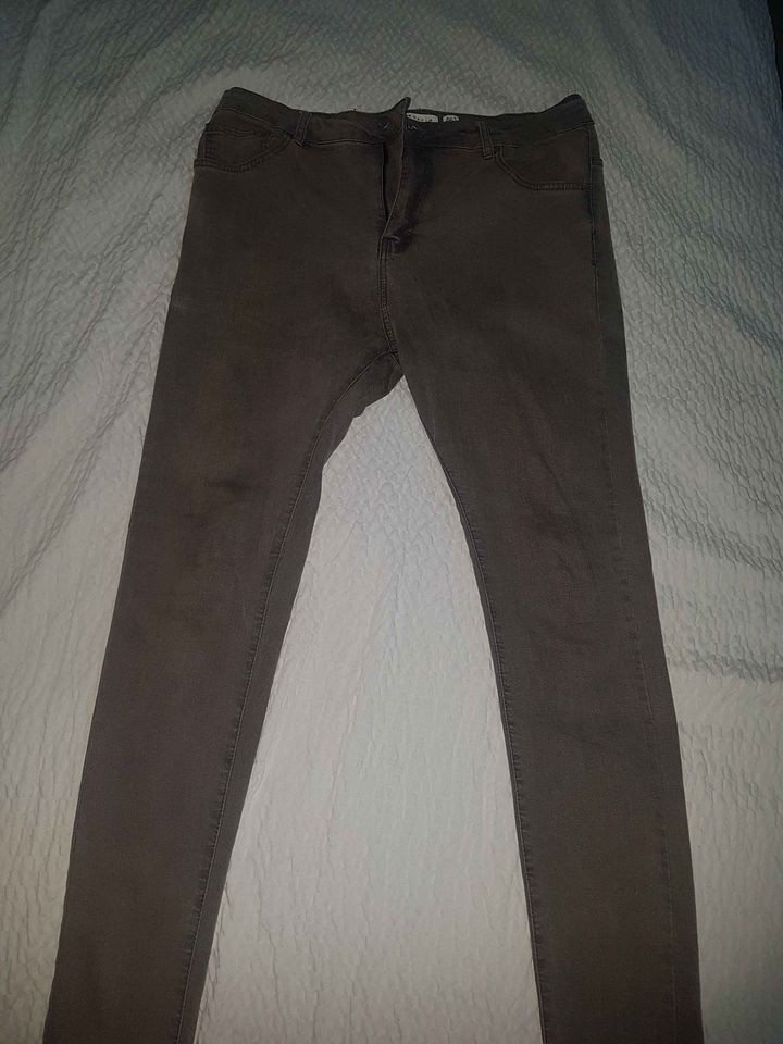 ropa para hombre - Pantalones de Bershka grises
