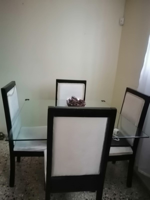 muebles y colchones - Comedor de 4 sillas en cristal