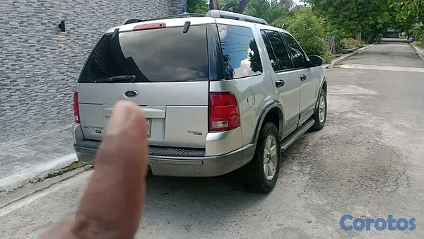 jeepetas y camionetas - ford Explorer 2005 gas y gasolina  6