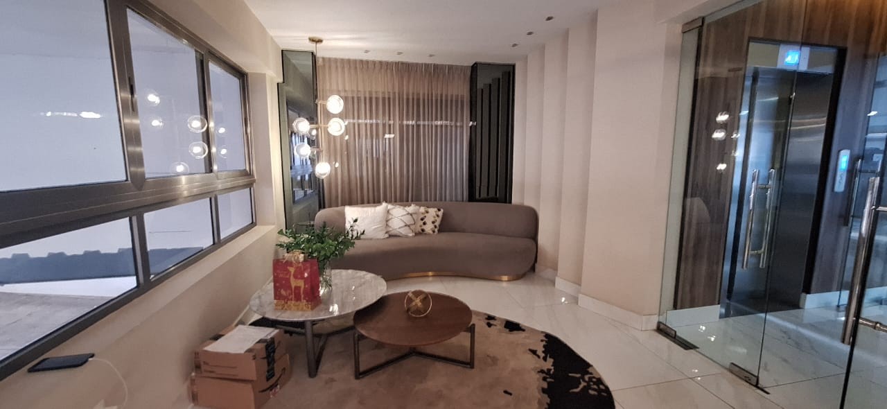 apartamentos - Alquilo un Apartamento con línea blanca de 2 Hab, en el Naco. 9no piso 
$1,800us 6
