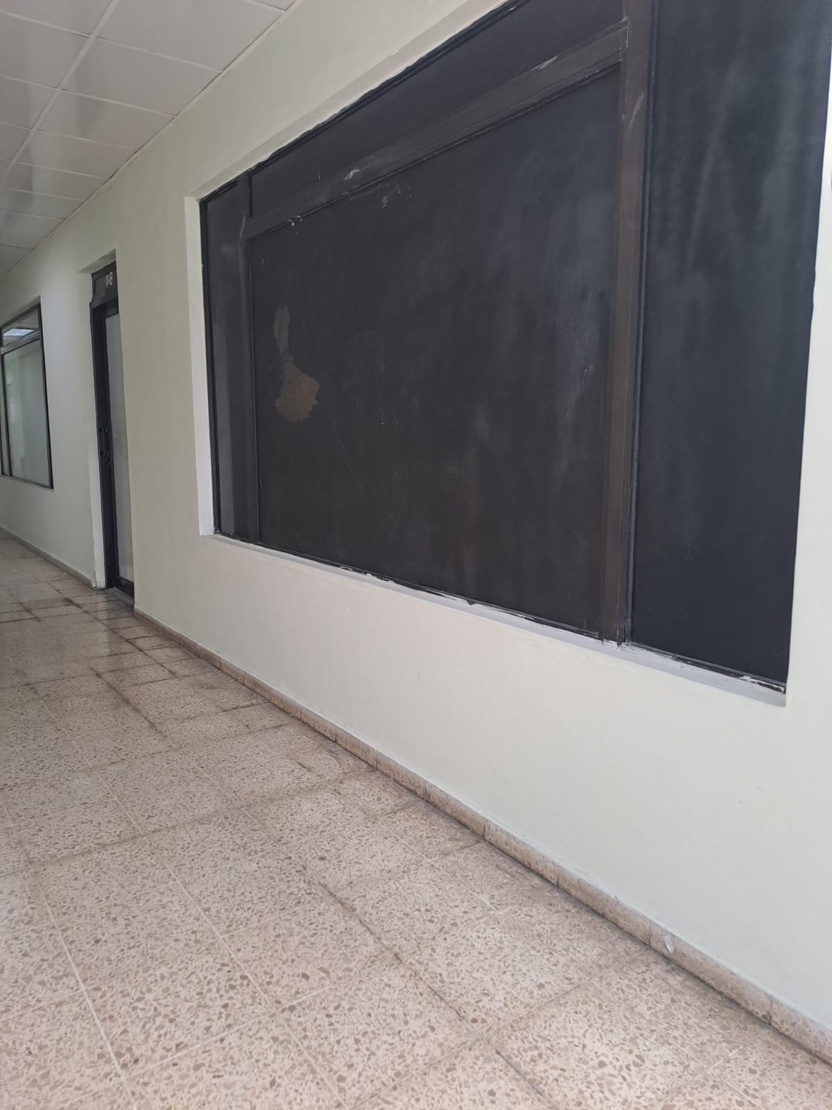 oficinas y locales comerciales - Alquilo Local  1er piso 45  mts  en  la castellana 6