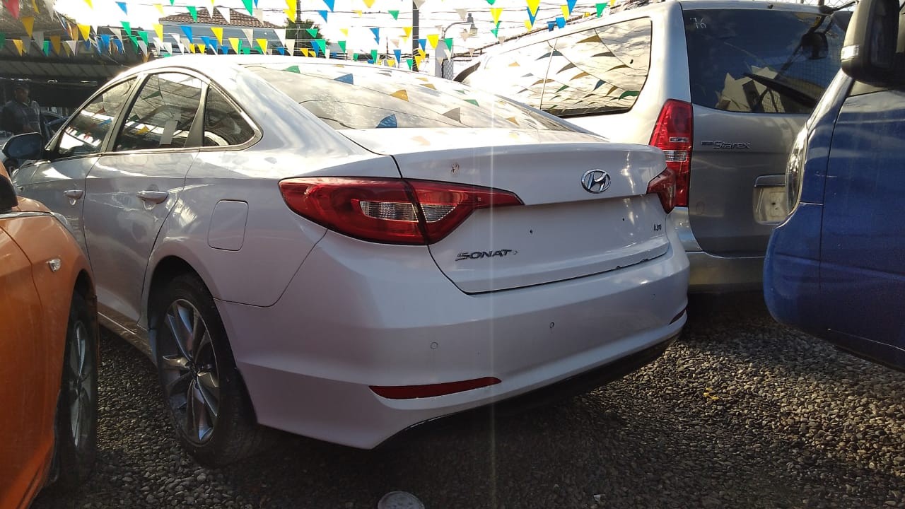 carros - HYUNDAI SONATA LF  2017 BLANCODESDE: RD$ 650,100.00 4