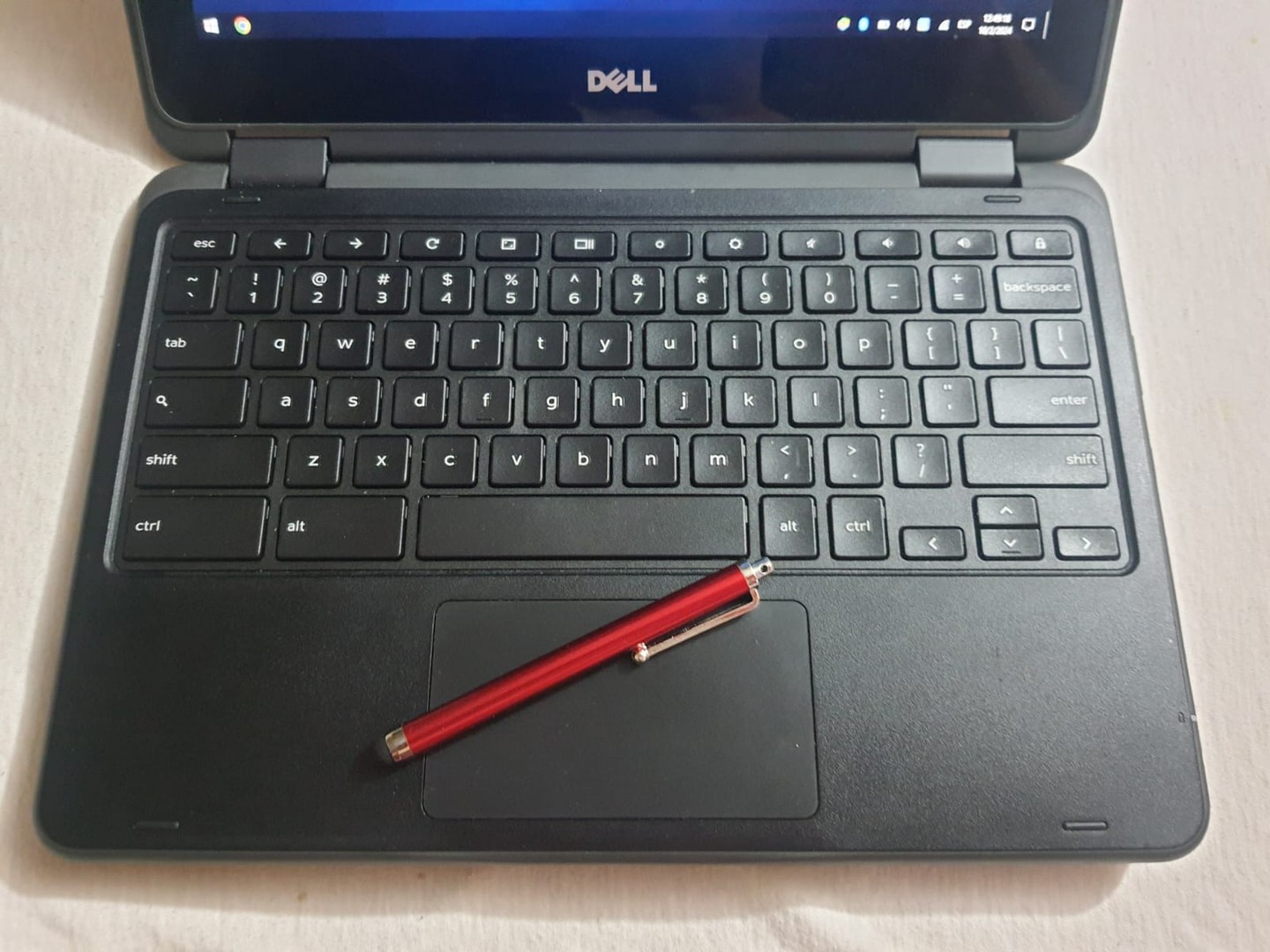 computadoras y laptops - Laptop Dell pantalla Tactile 12 pulg 32gb SSD 4gb RAM 5