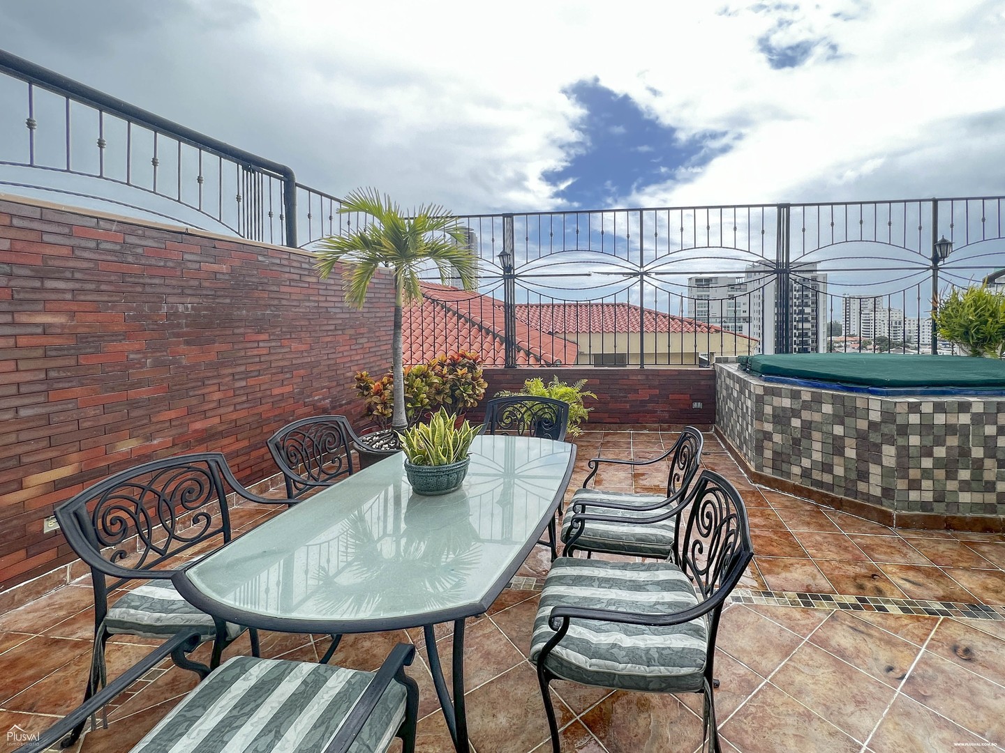 penthouses - Penthouse de 3 Pisos en bella vista con vista al mar
