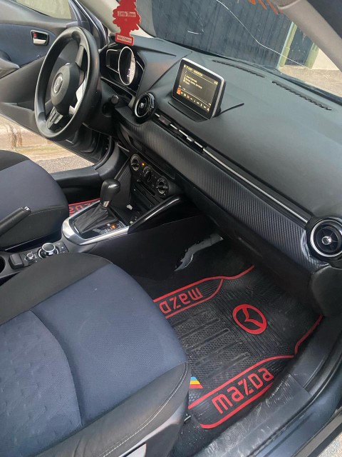 carros - Mazda demio 2015 diésel  4
