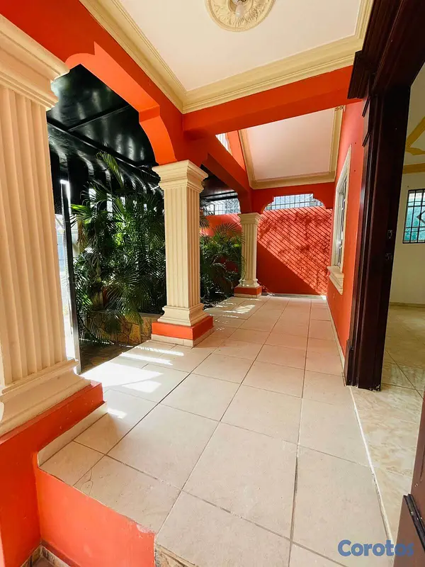 casas - 🏡 Casa en venta – Los Prados, Santiago de los Cab 5