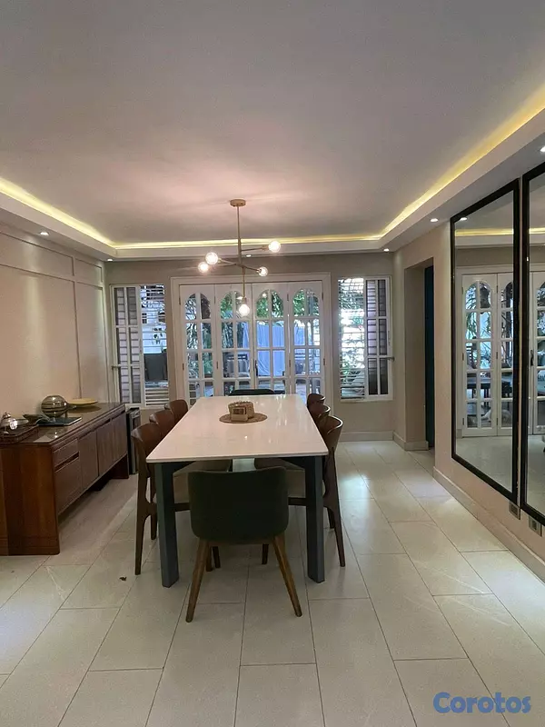 casas - Casa totalmente remodelada en venta en Quisqueya justo al borde del millón 2
