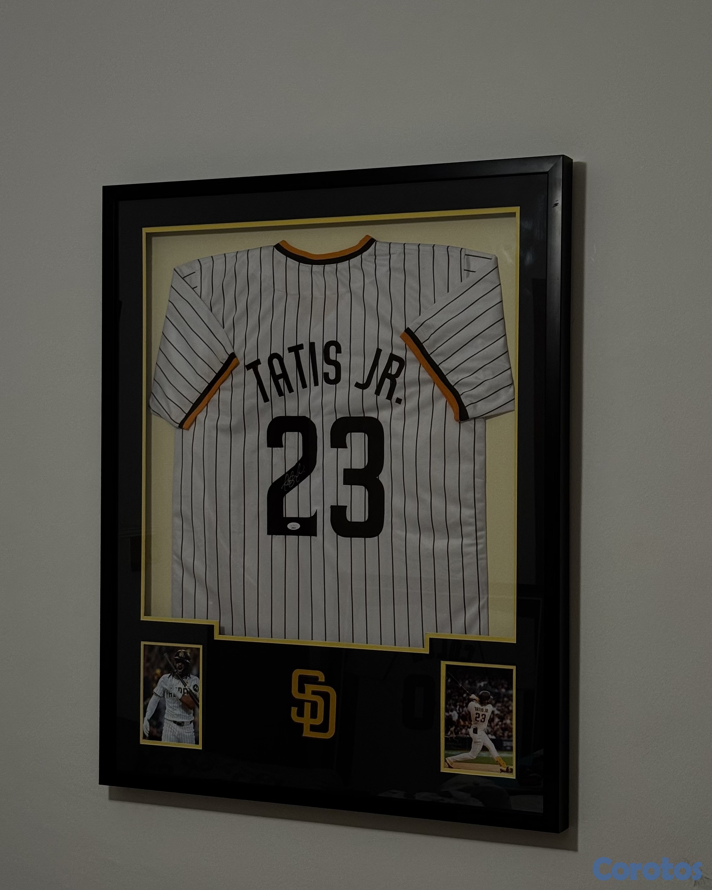 hobby y coleccion - Chaqueta firmada y certificada por Fernando Tatis Jr - EL NIÑOOO 🇩🇴 3