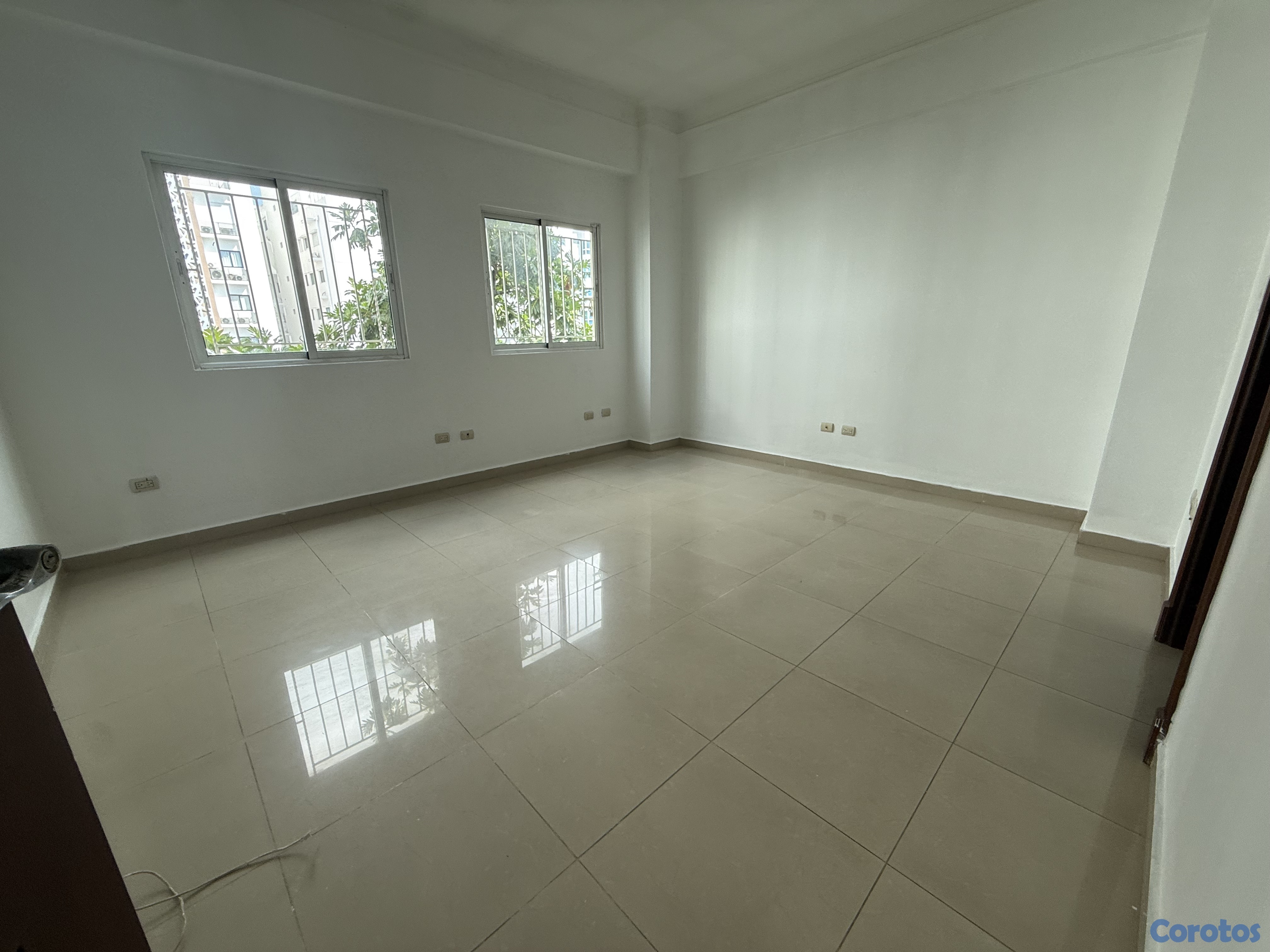 apartamentos - Vendo o alquilo piso 6 Evaristo Morales tres habit 8