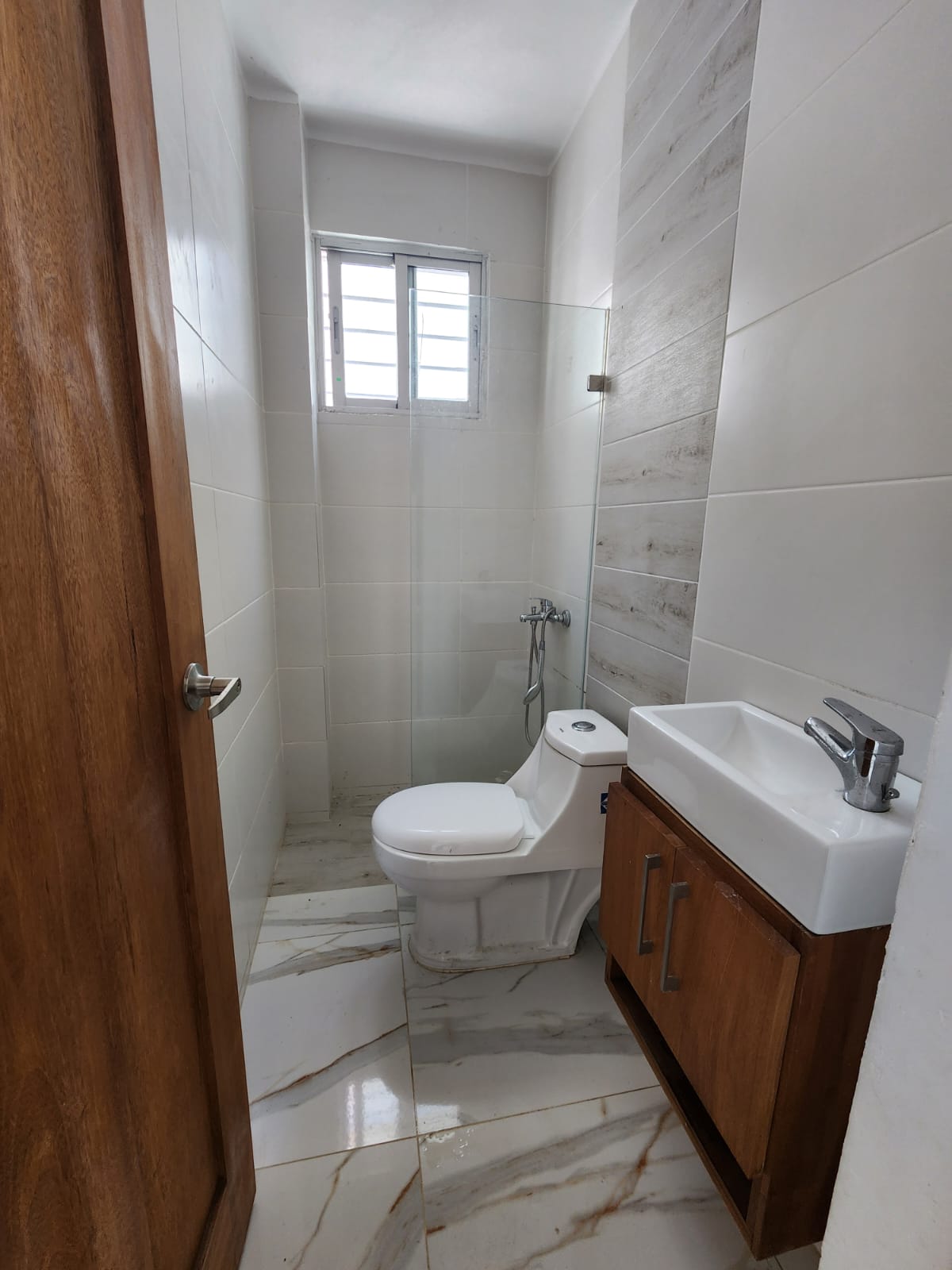 apartamentos - Apartamento 1er Nivel en Los Llanos de Gurabo, STG 9