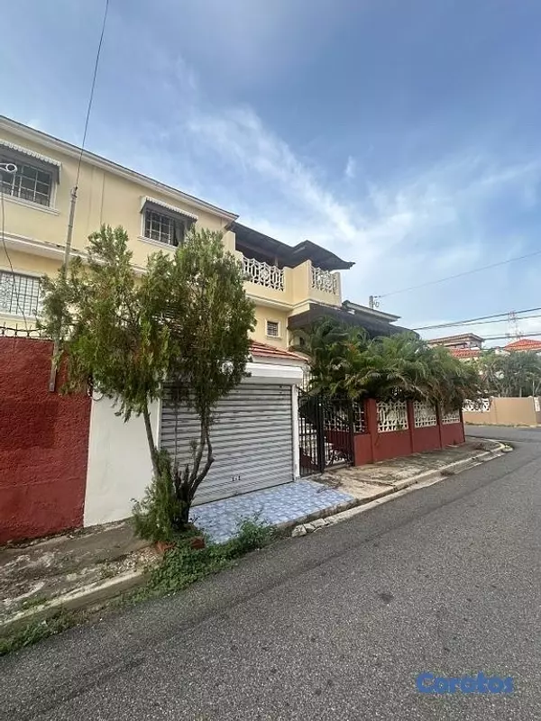 casas - 
Vendo casa en el Cacique para inversión 2