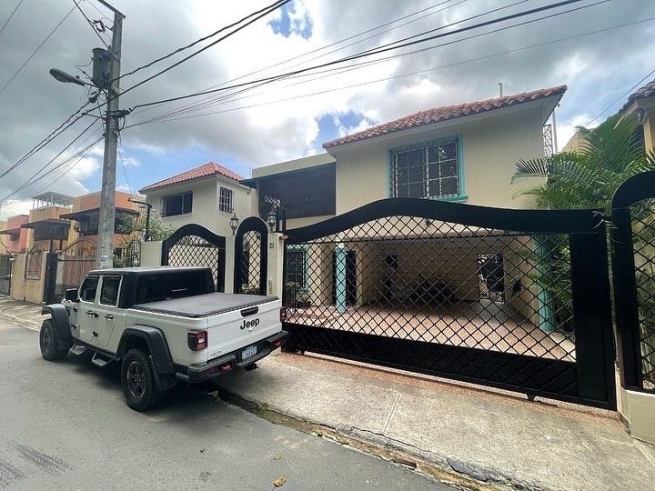 casas - Se alquila casa en La Republica de Colombia 2
