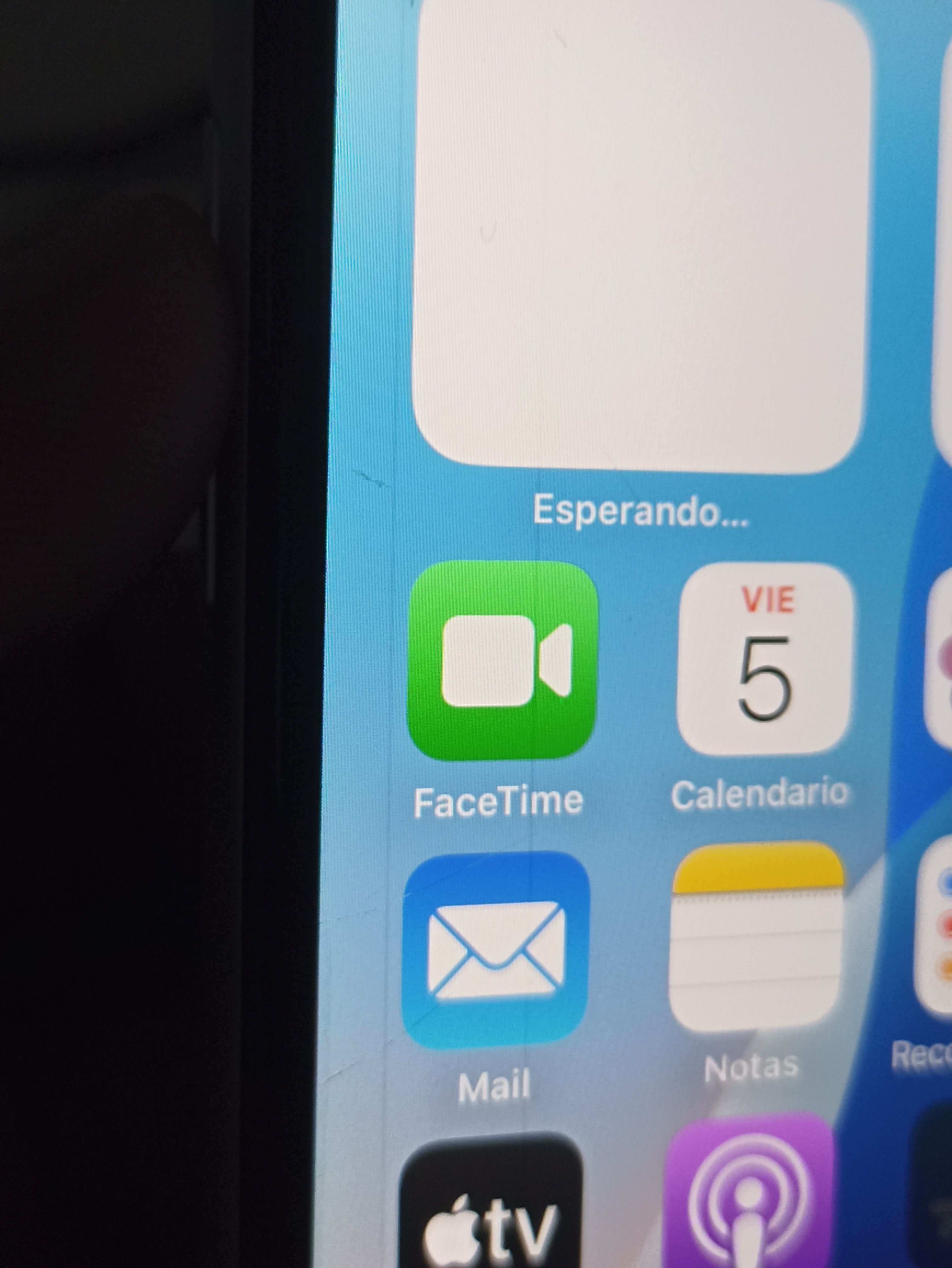 celulares y tabletas - iPhone SE 2020 usado 2