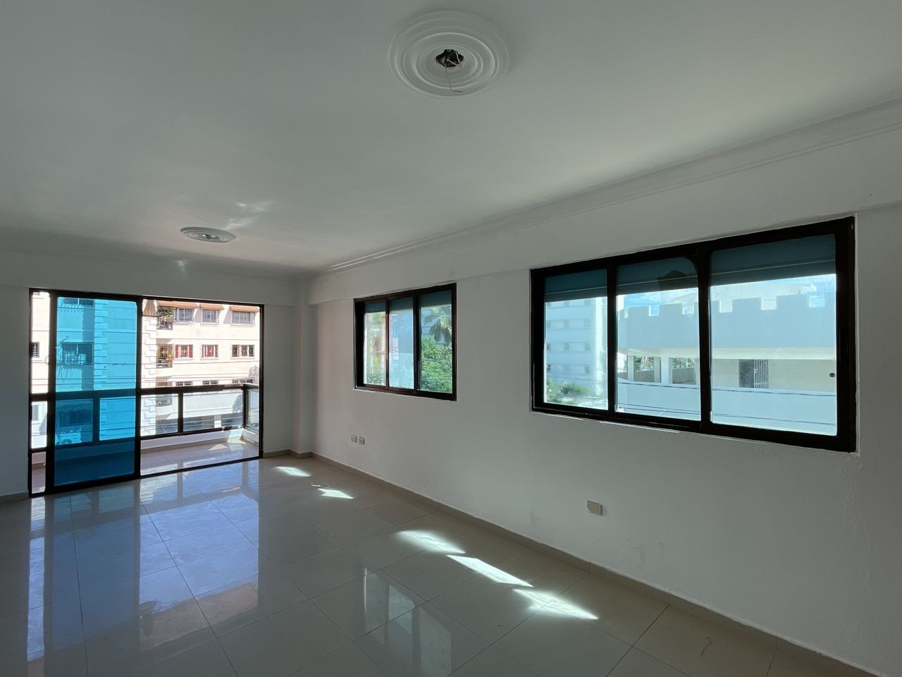 apartamentos - Vendo apartamento en El Cacique 3