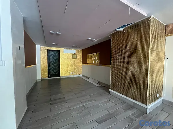 oficinas y locales comerciales - Local Comercial Alquiler Piantini de 120m2 – Prime 8