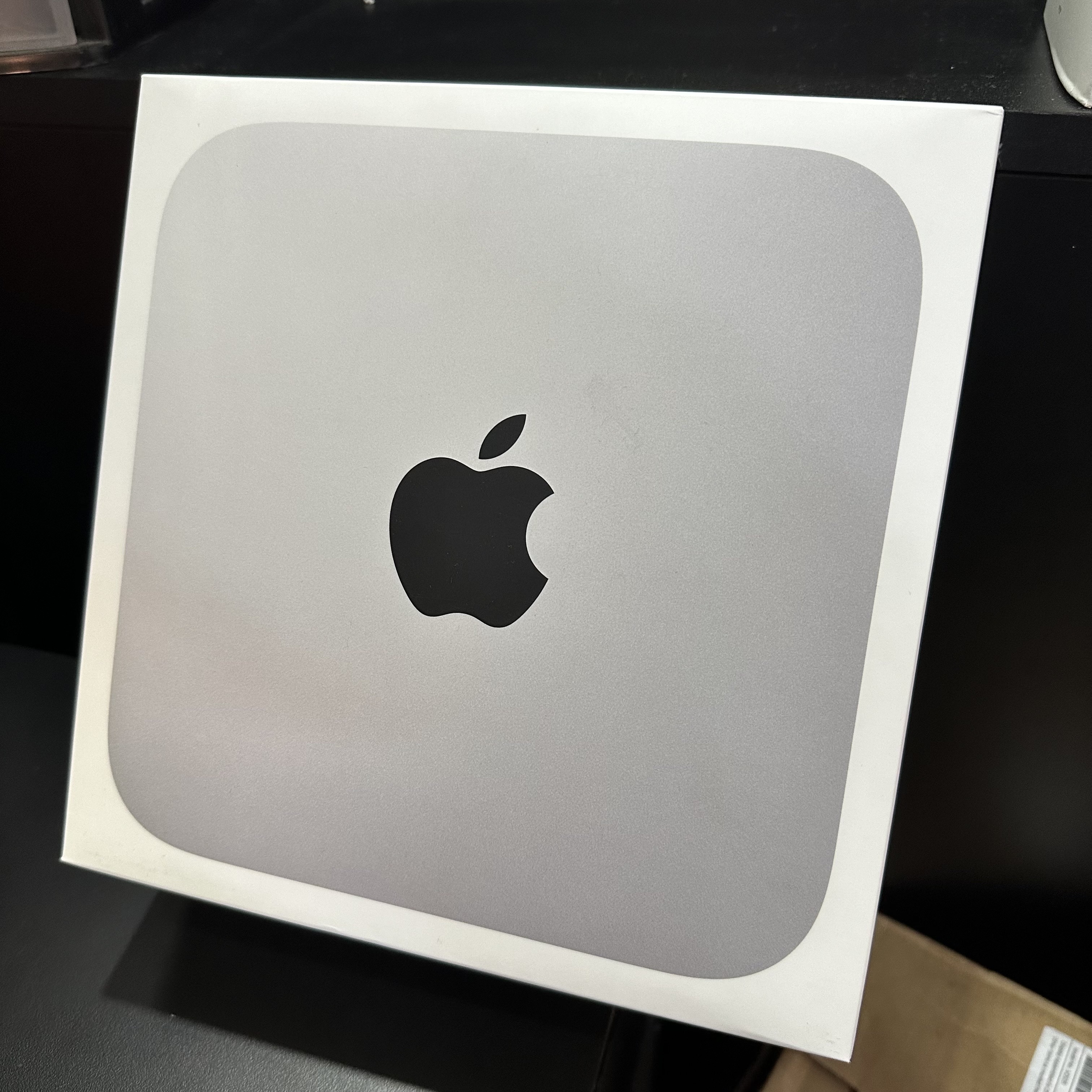computadoras y laptops - Mac Mini M2 512GB 16GB RAM Sellada 🔥‼️ 0