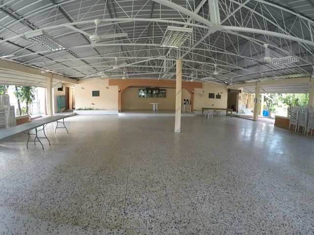 oficinas y locales comerciales - Alquilo  Casa club con piscina  en villa mella  1