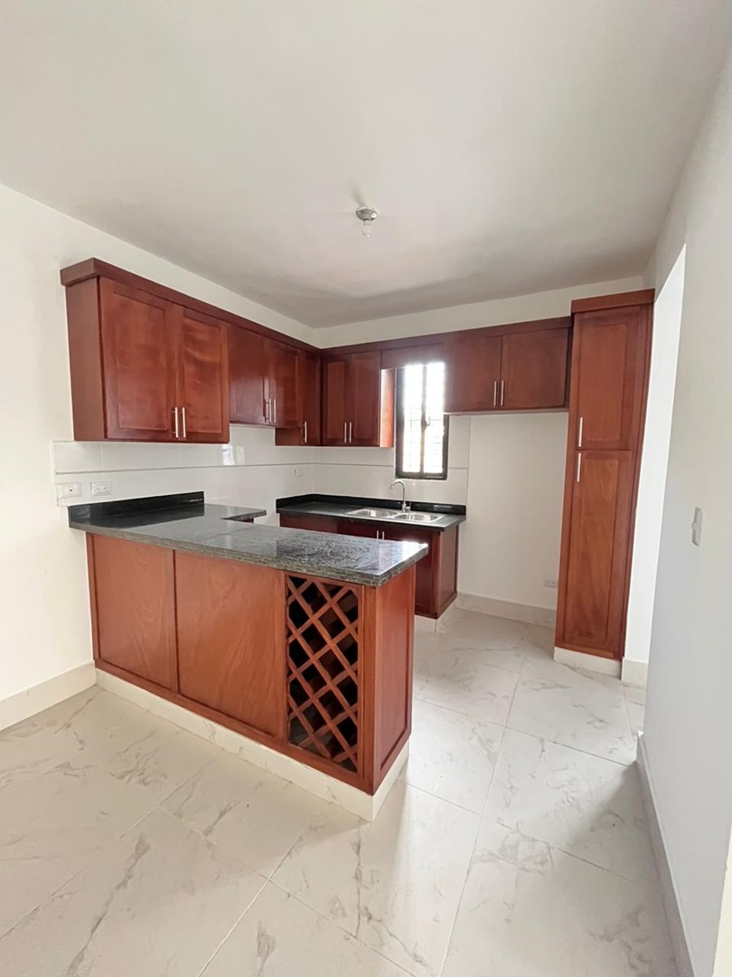 apartamentos - Apartamento en Venta 2do Nivel en Reparto Universitario  5