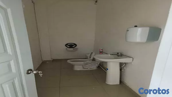 oficinas y locales comerciales - En Alquiler Local en la Julia primer  Nivel de 250m2 6
