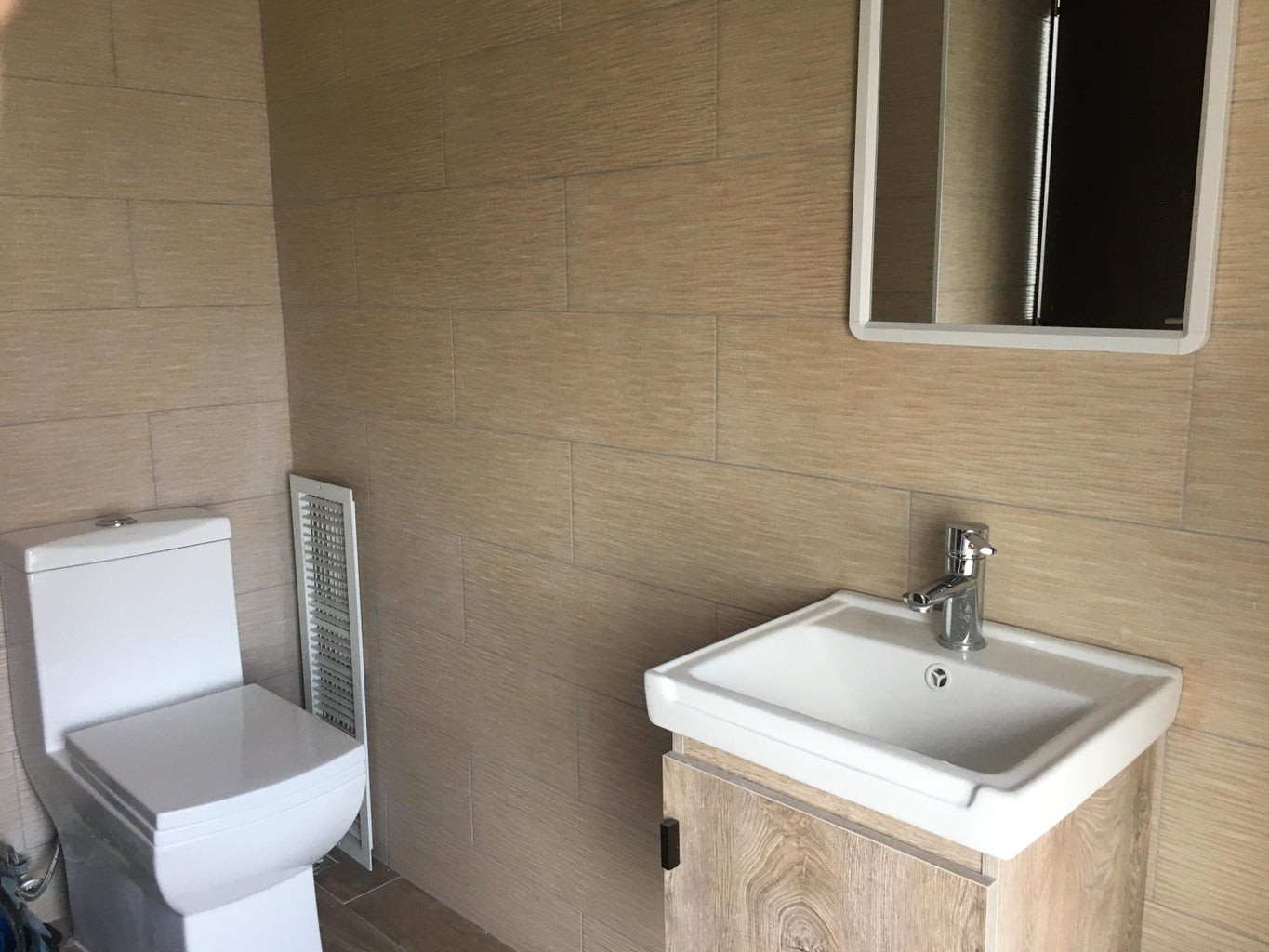 oficinas y locales comerciales - Oficina de 125 m2 Amueblado en Alquiler 9