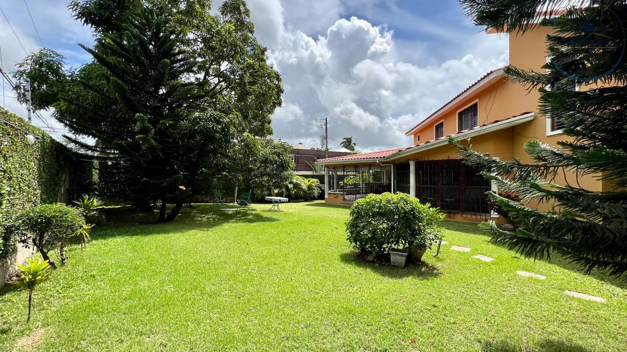 casas - Espectacular Casa en Venta en Arroyo Hondo III ID 2298