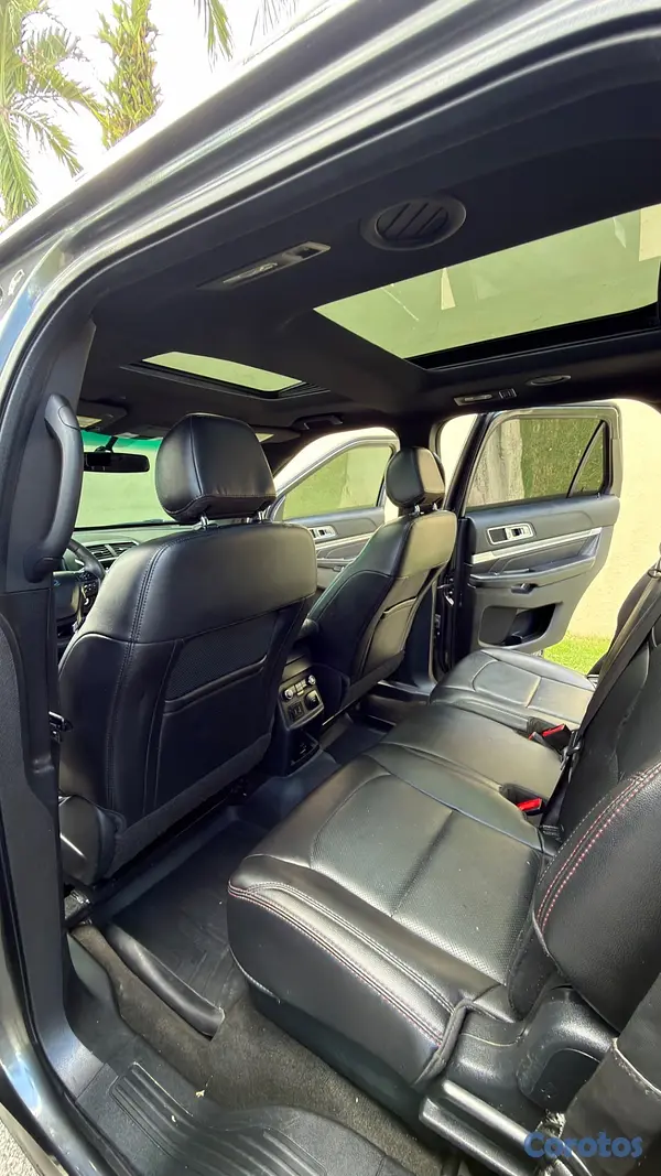 jeepetas y camionetas - Ford Explorer Sport 4x4 2017 Tres filas de asiento 10