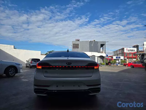 carros - KIA K7 2020 BLANCO 11