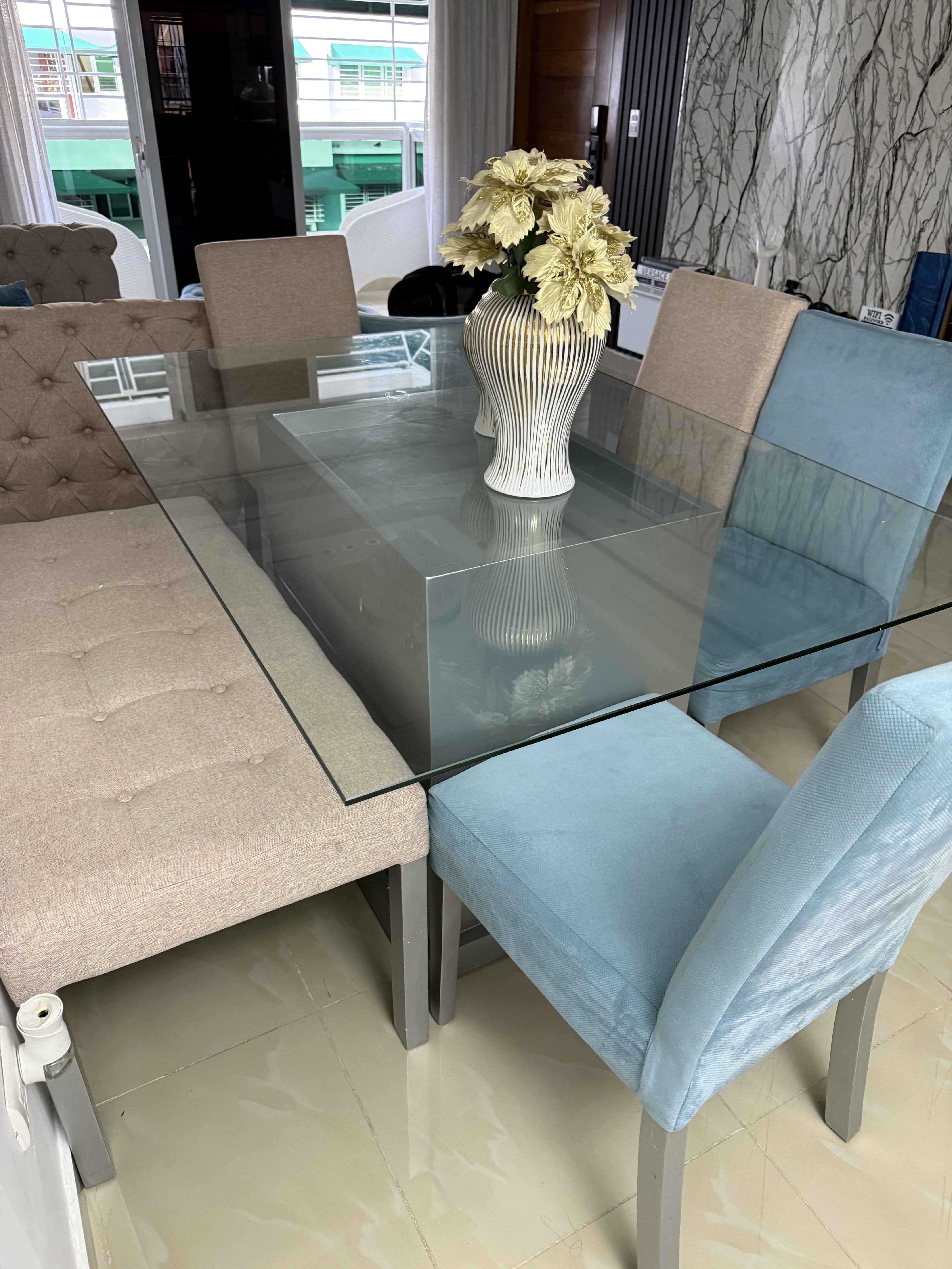 muebles y colchones - vendo juego de comedor/ muebles/ sillas del desayunador  1