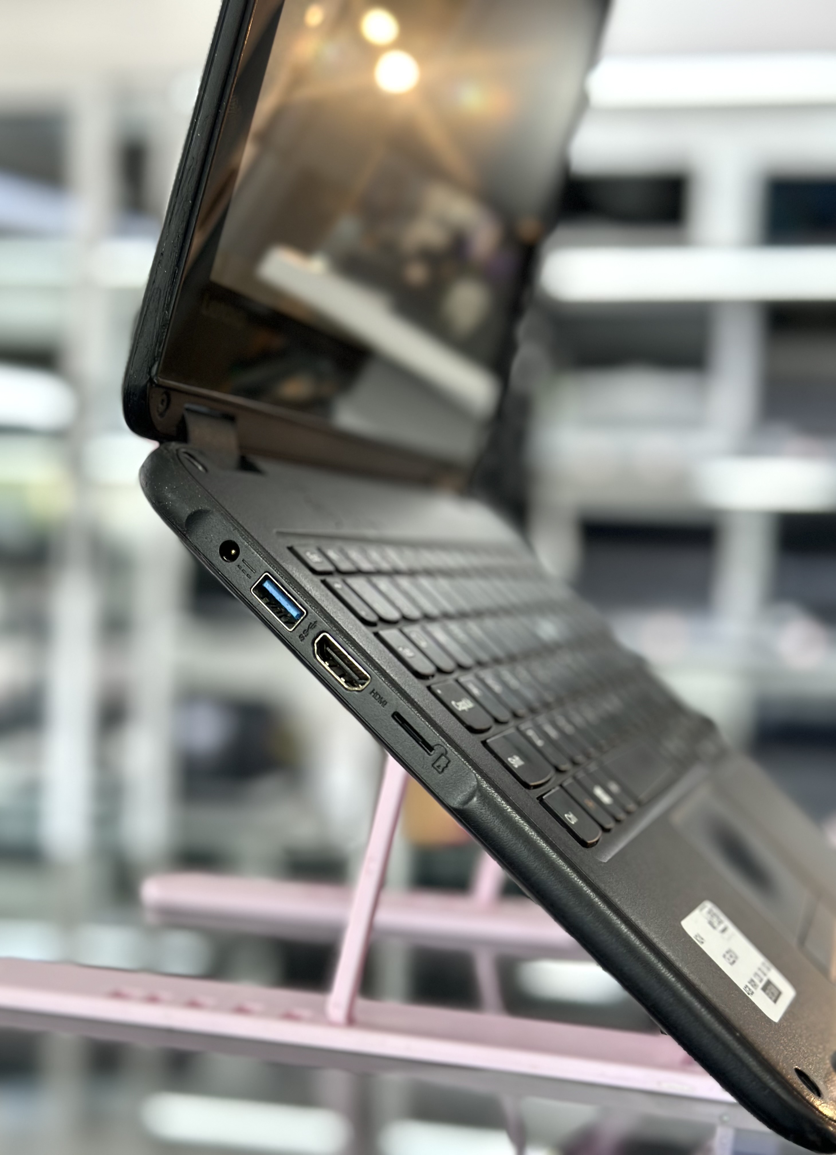 computadoras y laptops - LENOVO N24 2 en 1 TOUCH 2