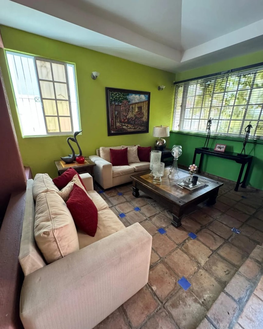 casas - Casa de 2 Niveles en Residencial Las Dianas  6