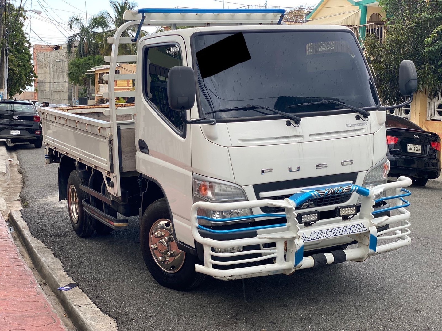 camiones y vehiculos pesados - Mitsubishi Fuso Canter 2