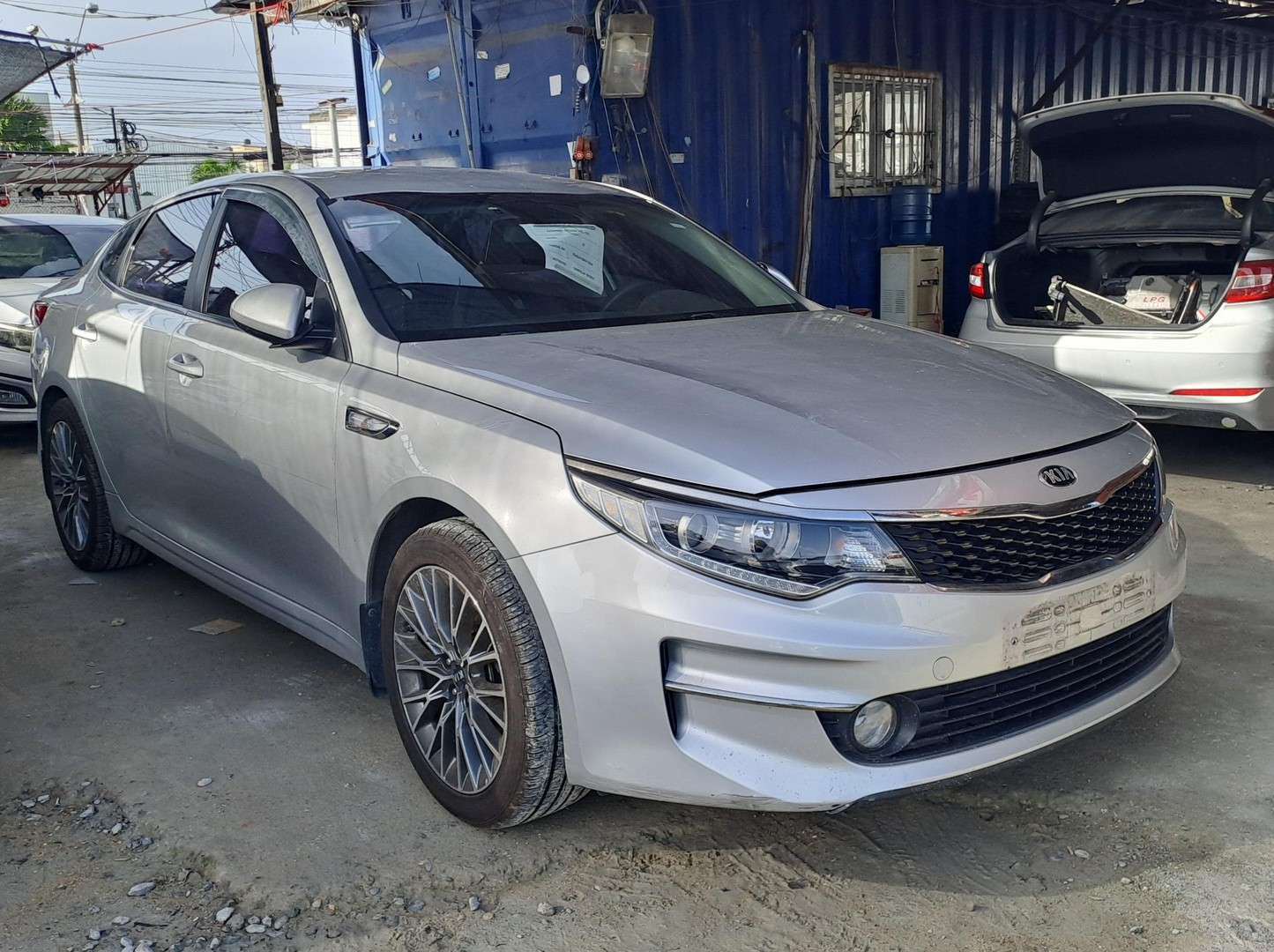 carros - KIA K5 2017 GRISDESDE: RD$ 685,000.00-Automático
