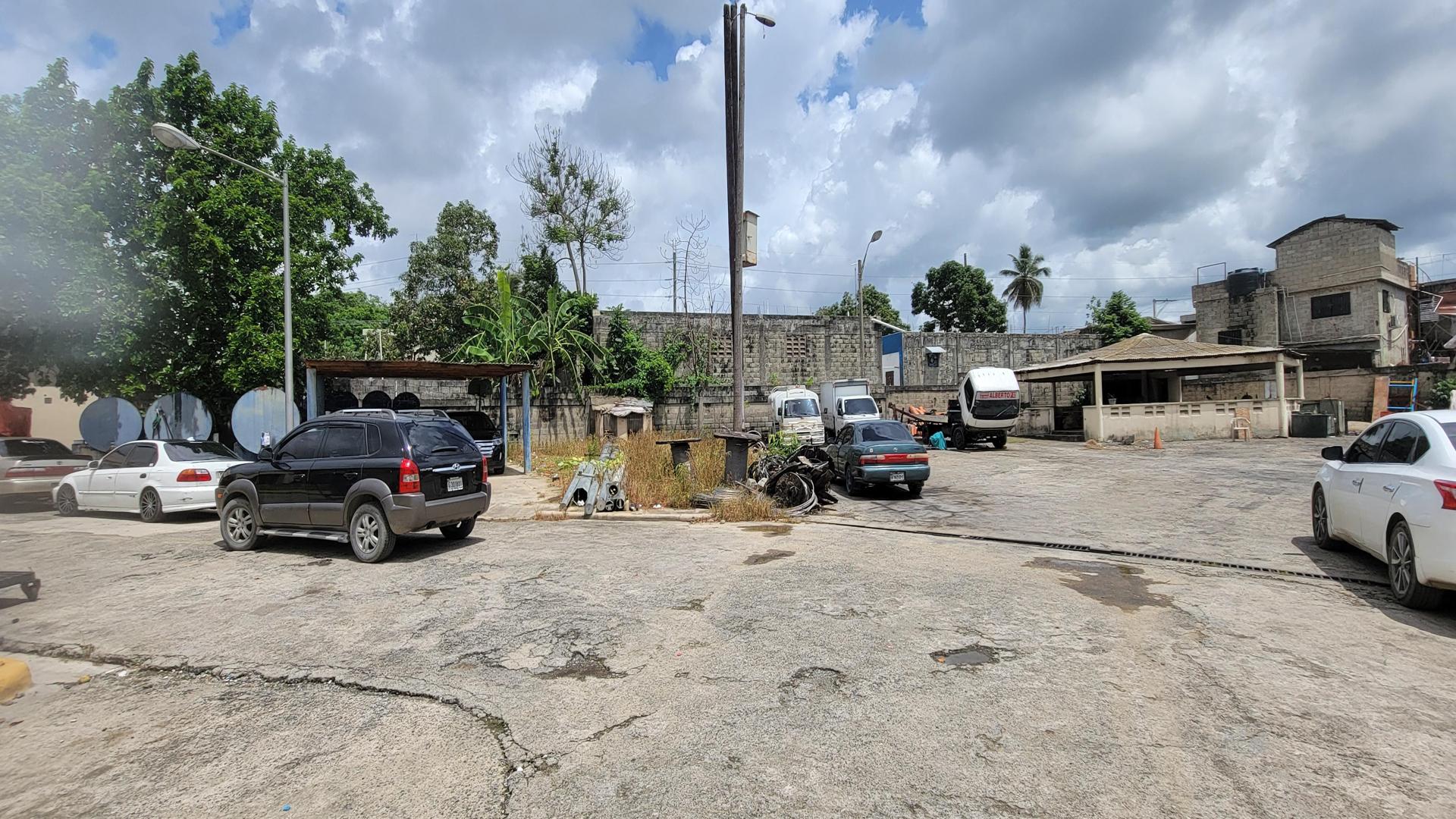 otros inmuebles - Alquiler de Nave en Autopista Duarte 5