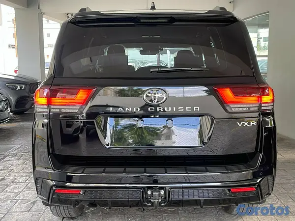 jeepetas y camionetas - Toyota Land Cruiser 300 VXR 2026 3
