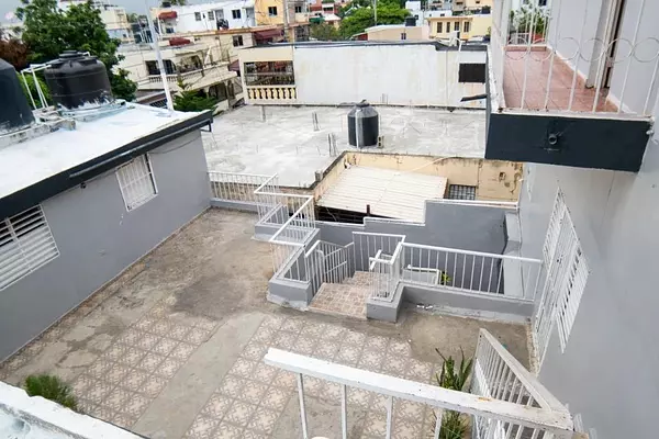casas - Casa en LA AGUSTINA 4