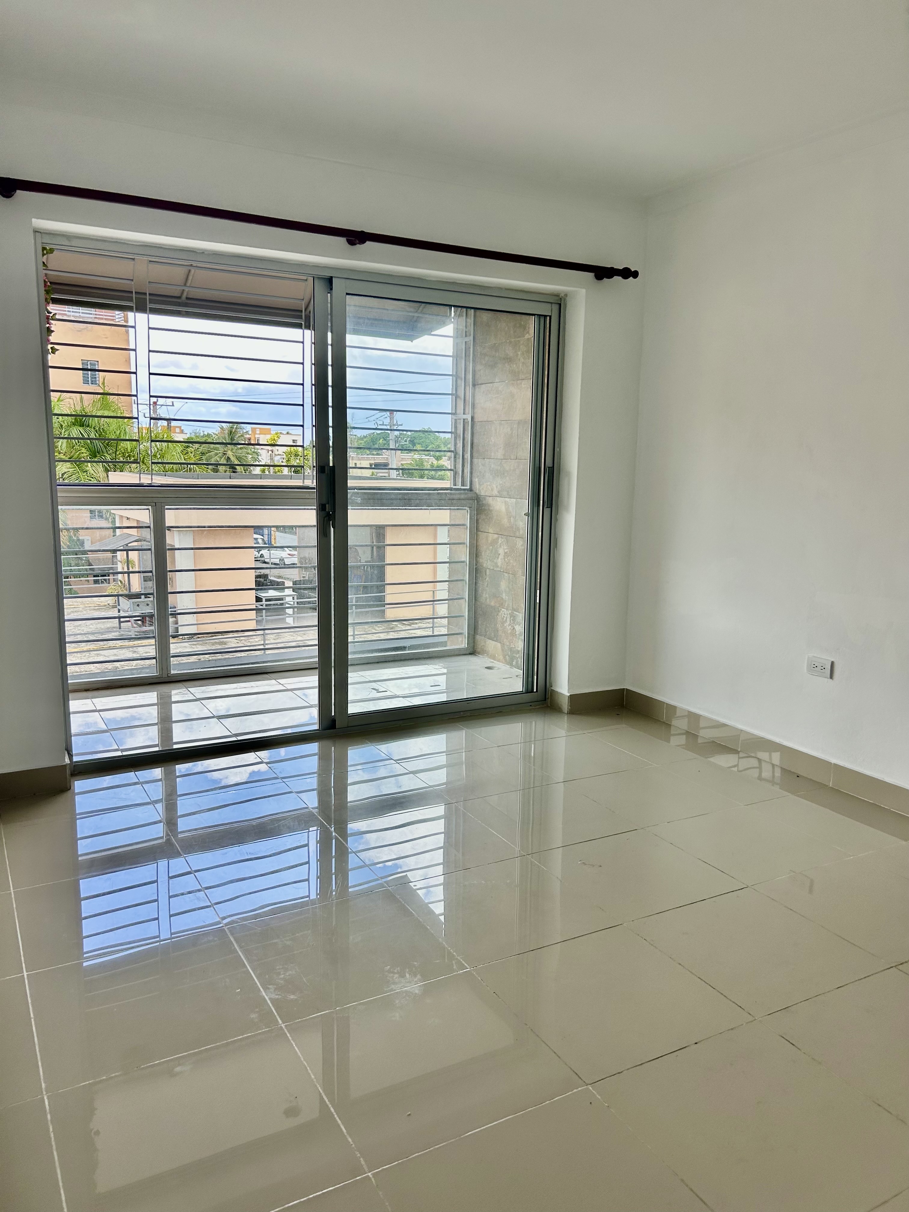 apartamentos - alquilo apartamento Arroyo hondo viejo  0
