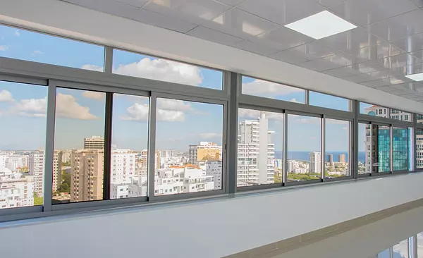 oficinas y locales comerciales - Alquiler local en la Esperilla  4